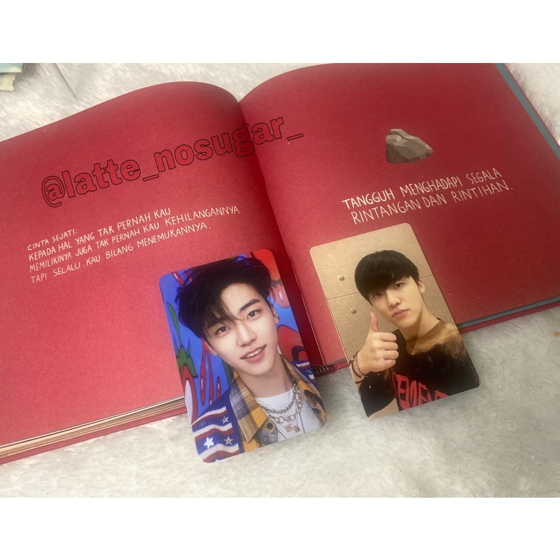 PHOTOCARD JAEMIN HOT SAUCE HELLO FUTURE KEYRING PHOTOHOLDER YZY