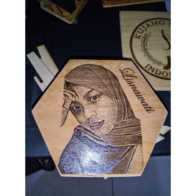 Coaster Tatakan Custom Unik cetak Logo Foto grafir laser Lukisan Kayu