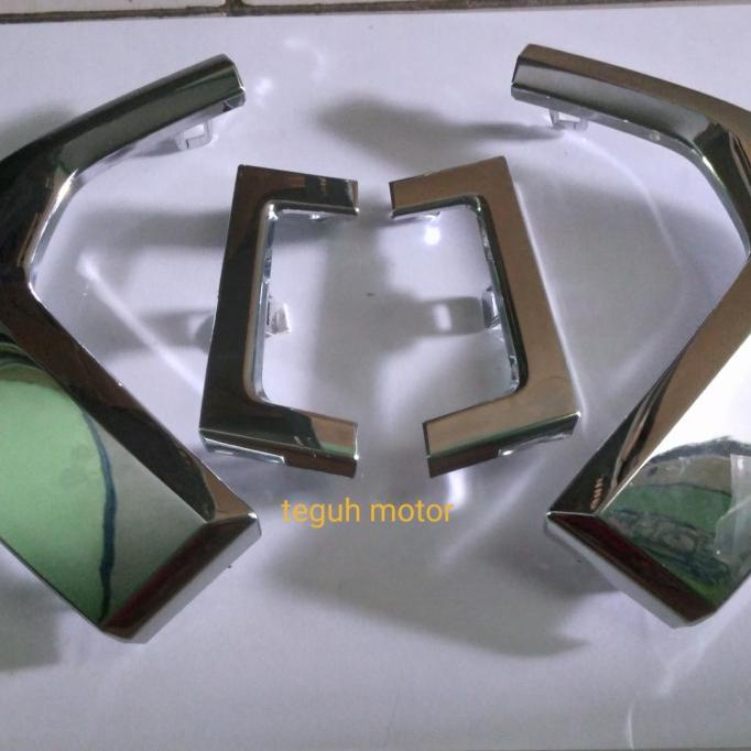 list grill innova reborn bagian gril depan th 2021 aksesoris mobil
