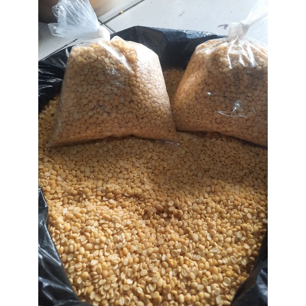 

Kacang ijo kupas 250 gram