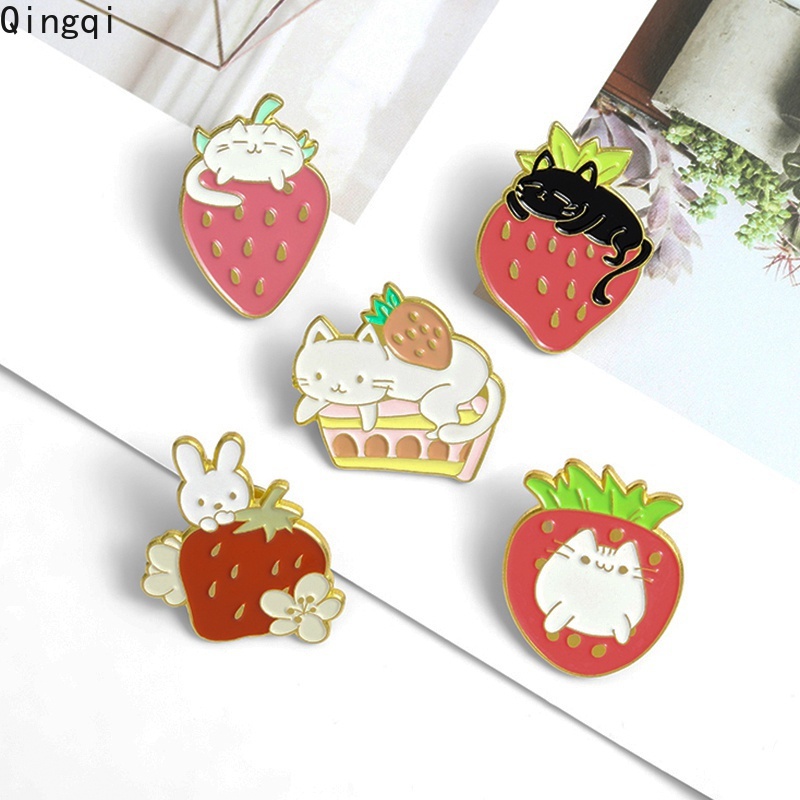 Bros Pin Enamel Desain Kartun Buah Strawberry Kucing Kelinci Untuk Pakaian