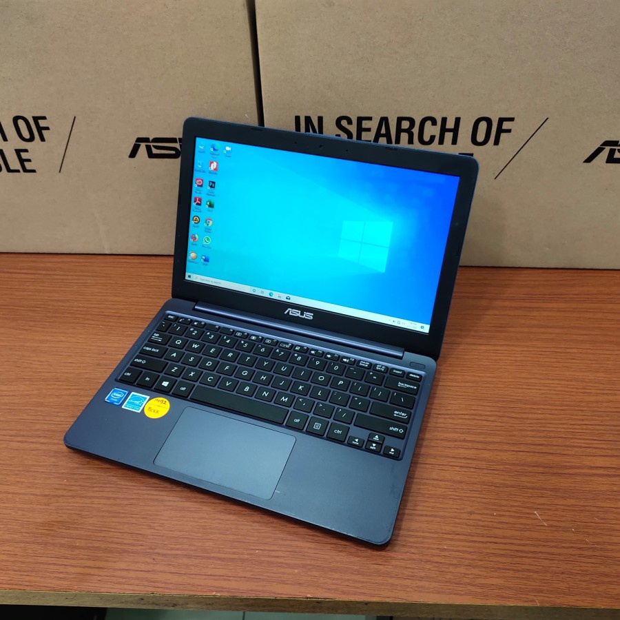 Laptop Notebook Asus E203M N4000 RAM 2GB HDD 500GB 11.6inch Windows 10