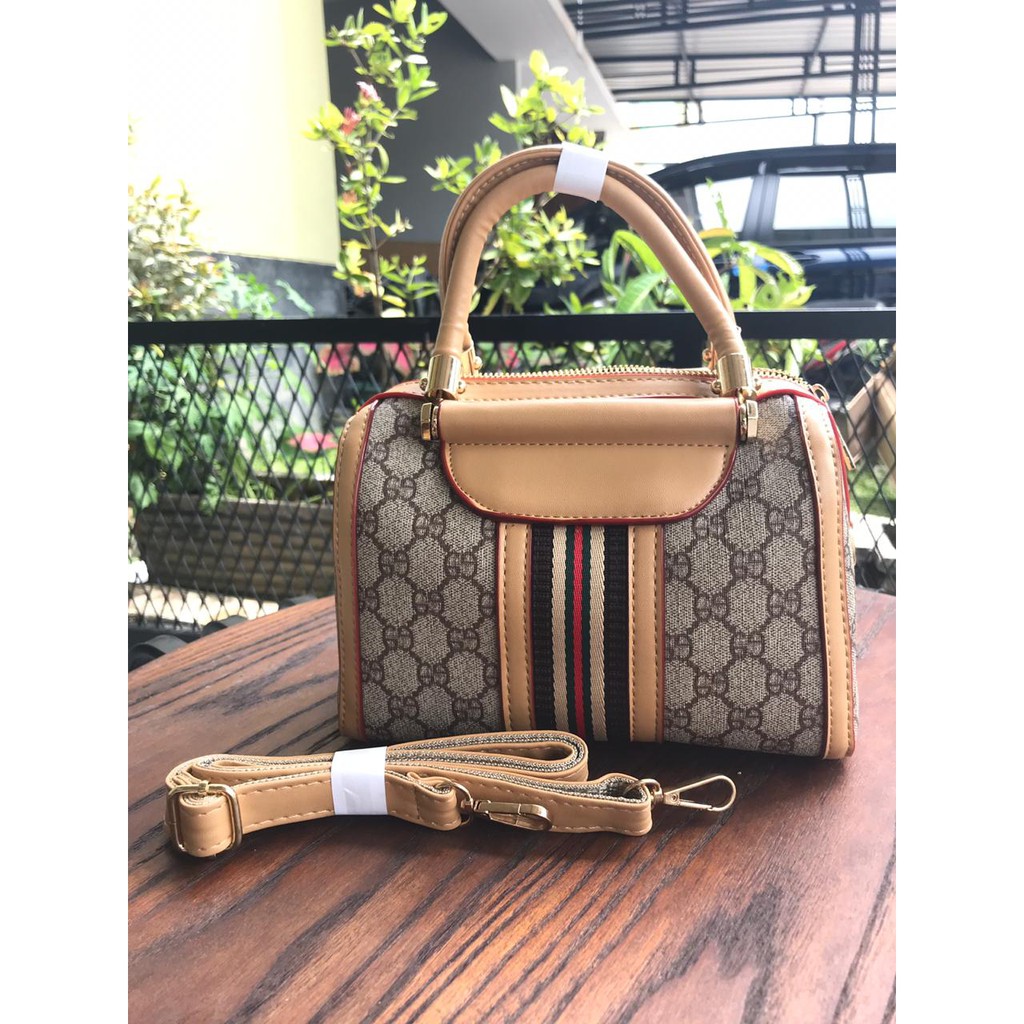 Hand Bag Gucci Fashion Wanita ARAC 1700