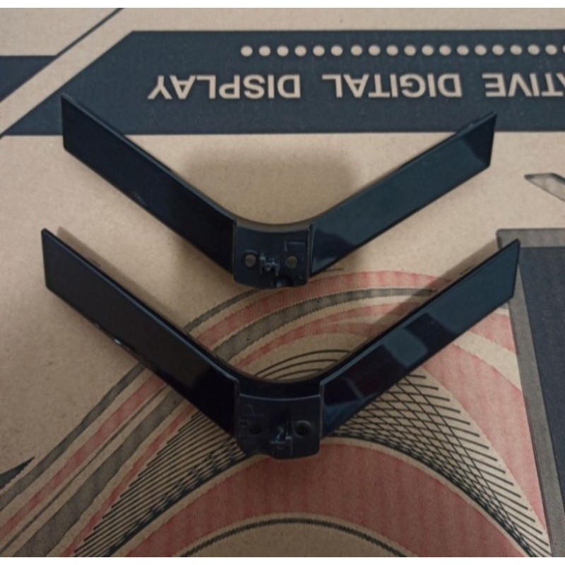 STAND KAKI TV LED POLYTRON 32 INC MODEL PLD 32T1500 32D1500 32AD1508 32S1503 32T100