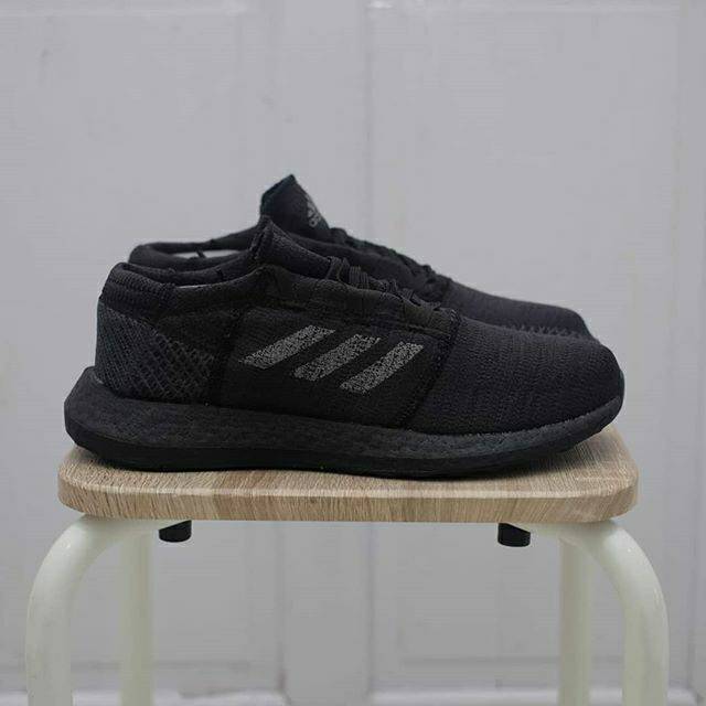 adidas pureboost go black