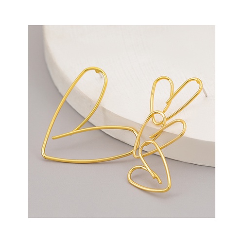 LRC Anting Tusuk Fashion Gold Color Heart Shaped Asymmetric Hollow Alloy P65078