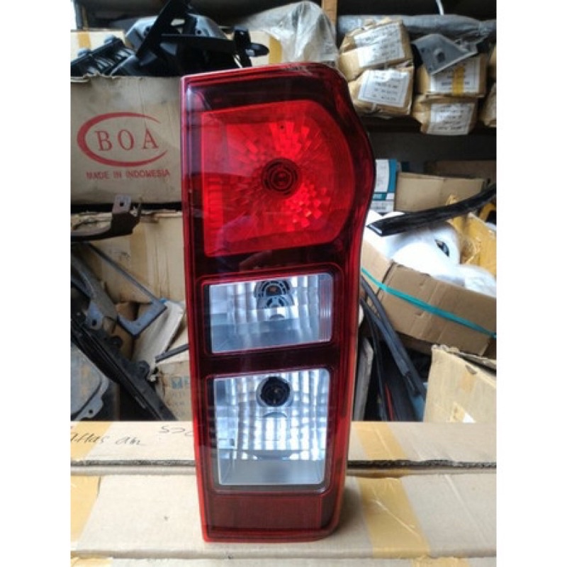 Stoplamp lampu belakang isuzu dmax new 2013