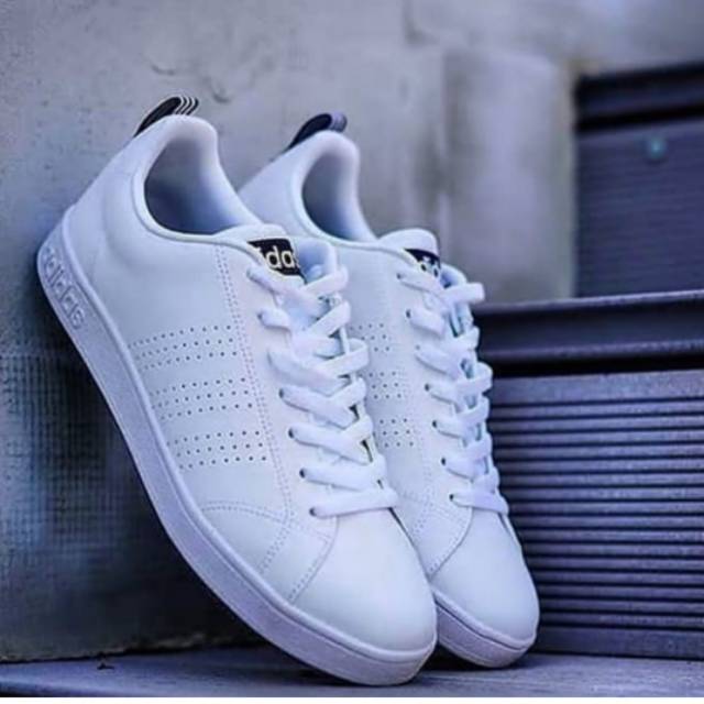 Sepatu adidas neo advantage