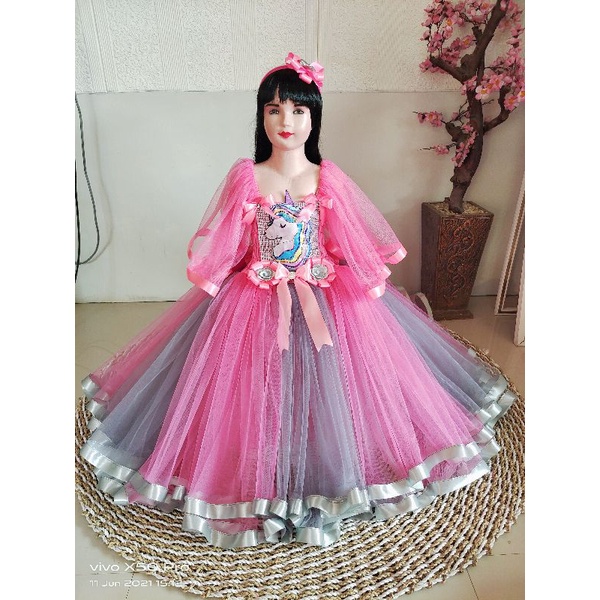 gaun pesta anak perempuan mewah