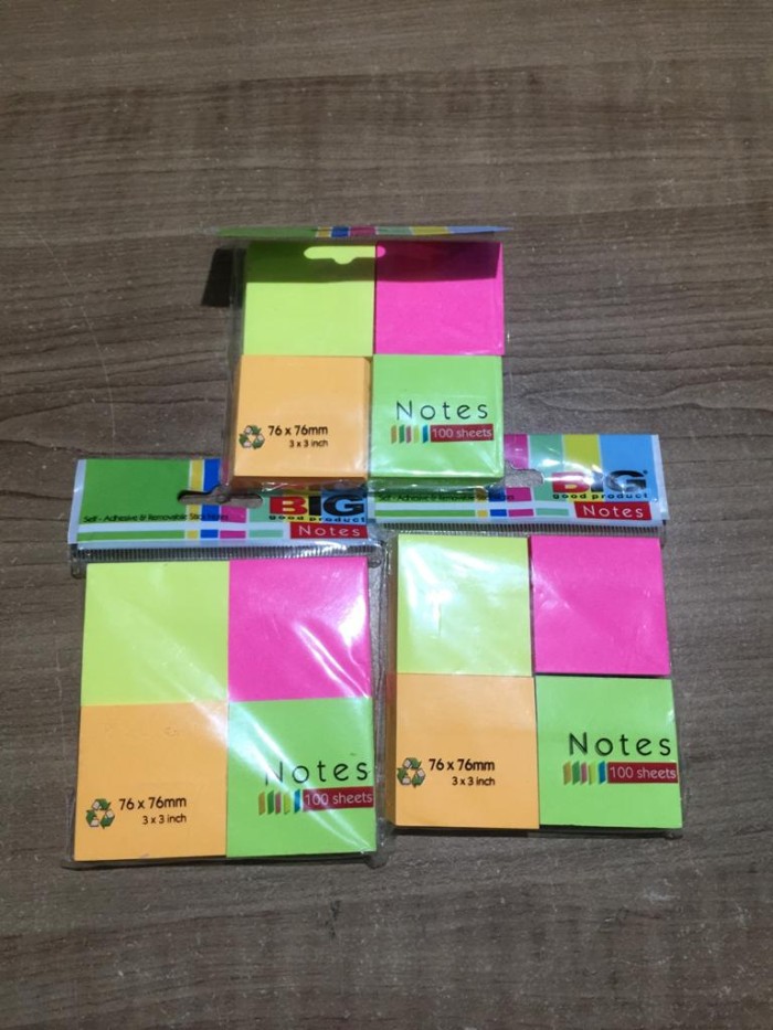 Sticky Notes BIG 4 Warna 76 x 76mm - 100 Sheets