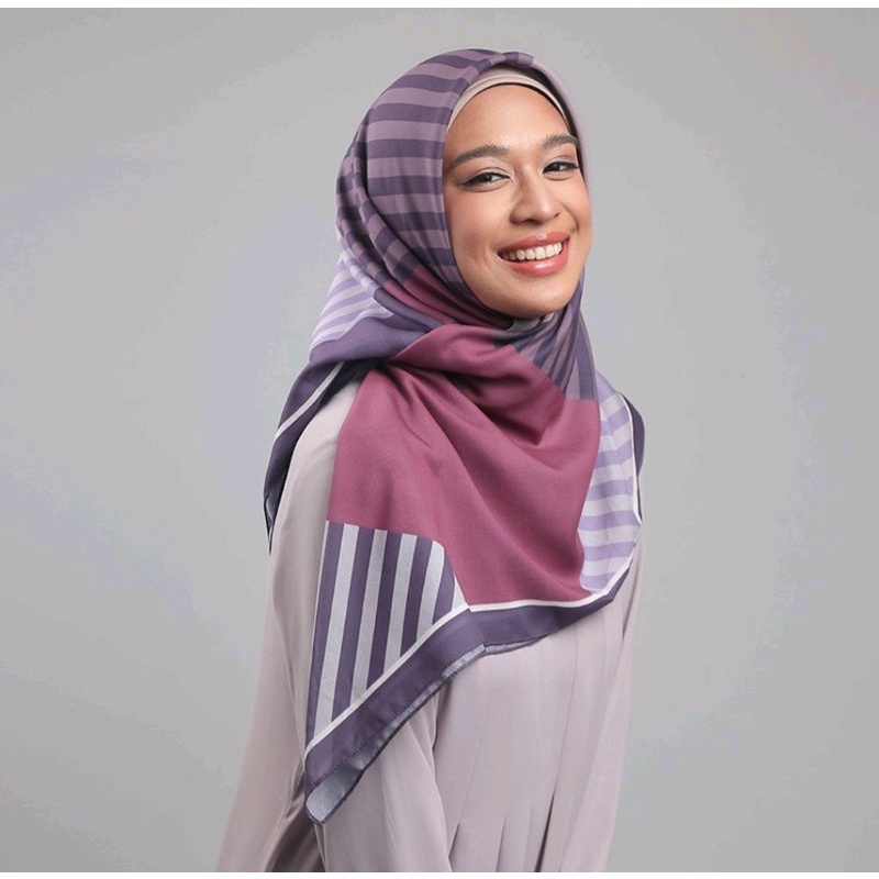 scarf zoya kerudung hijab segiempat motif khalila