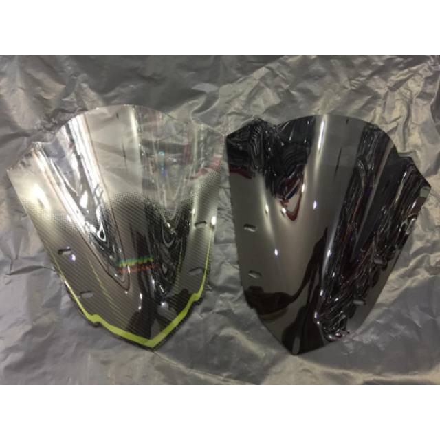 VISOR AEROX KARBON MHR WARNA PUTIH DAN RIBEN