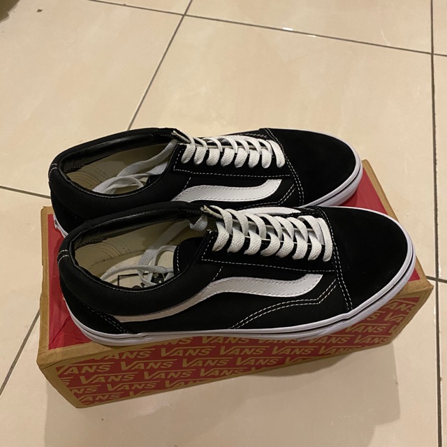 PRELOVED VANS OLD SKOOL CLASSIC BLACK WHITE ORIGINAL