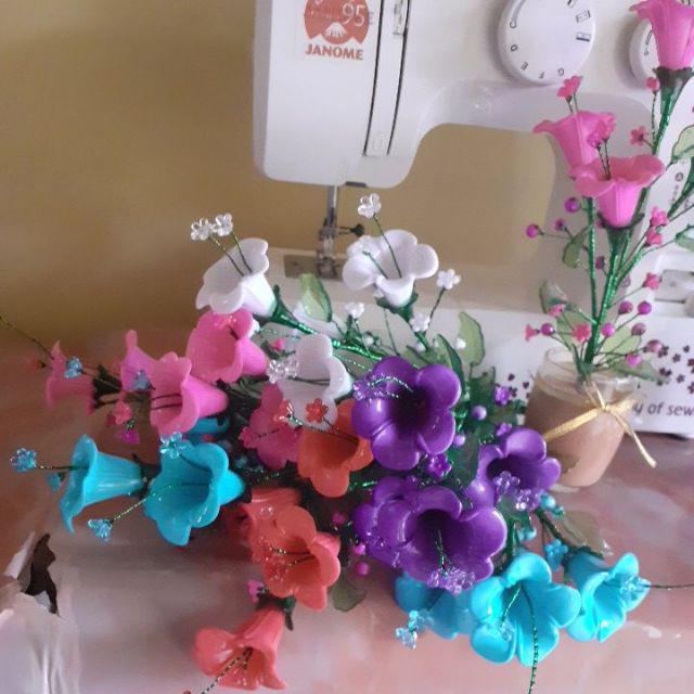 Bunga Lili Tanpa Pot 1 Tangkai 4 Bunga