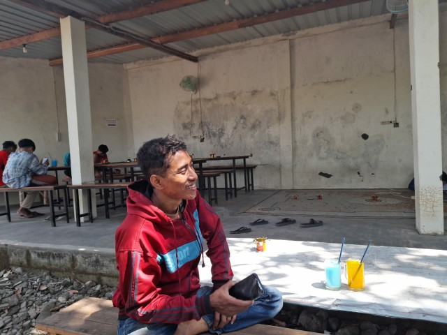 Batik Couple / Atasan Wanita Blouse & Kemeja Pria Lengan Pendek Pmc02 Termurah - By Pmsupplier