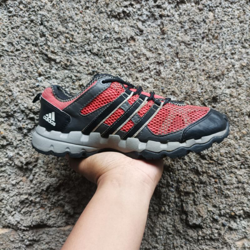 Sepatu Adidas Outdoor Second