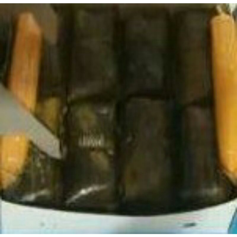 

Lontong Isi Ayam Kecap Wortel Cabe Rawit Plus Sambal Kacang
