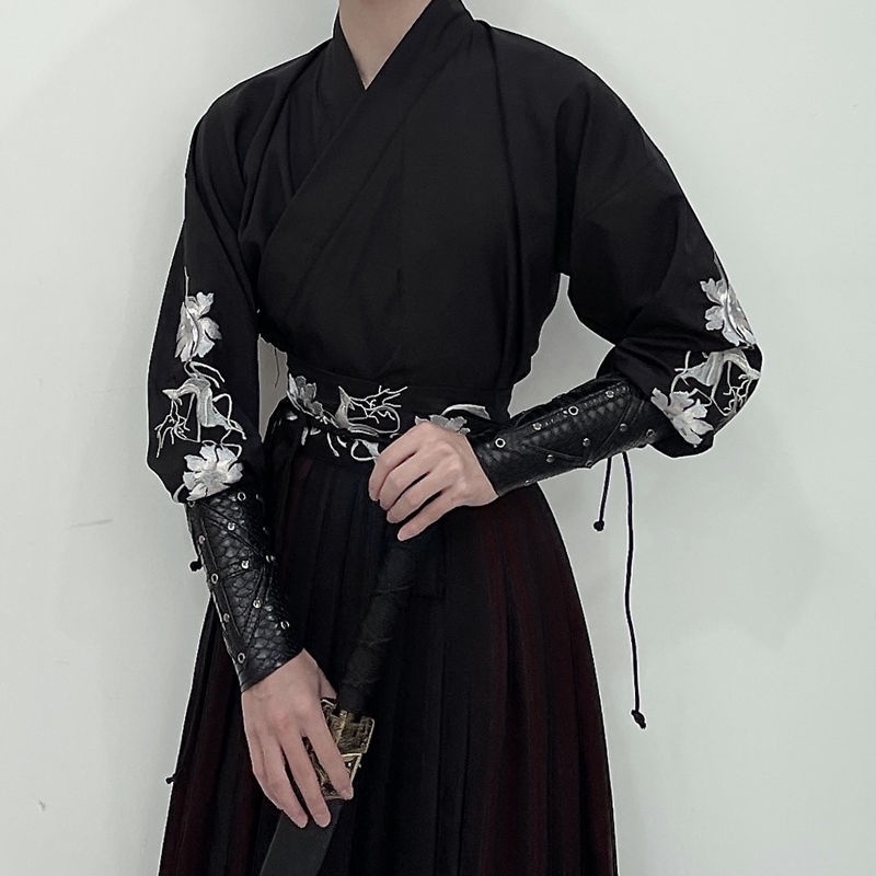 Feather moon Siyi Bureau original Hanfu [tungsten wire deer] embroidered Han elements cross collar s