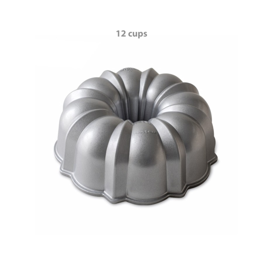 

Nordic Ware Original Sparkling Silver Bundt Pan