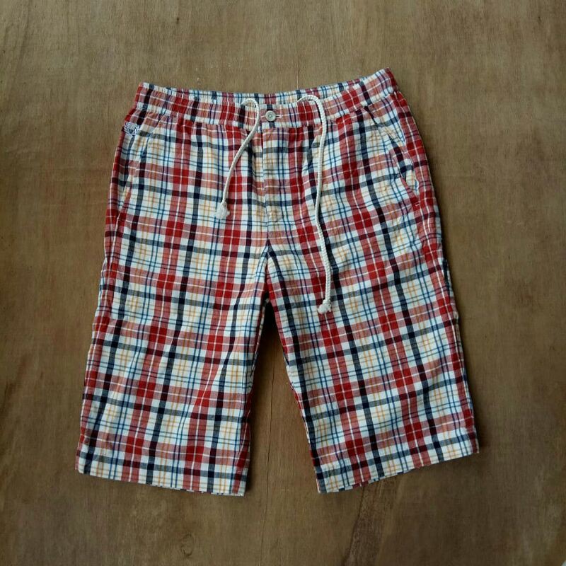 celana pendek fred perry tartan second tag sz L