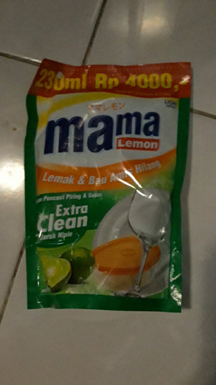 Mama Lemon Extra Clean Jeruk Nipis 230ml