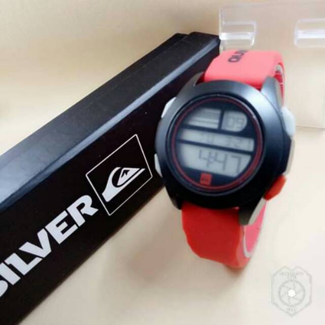 JAM TANGAN QUIKSILVER MINi ALL SIZE MERAH STRAP RUBBER
