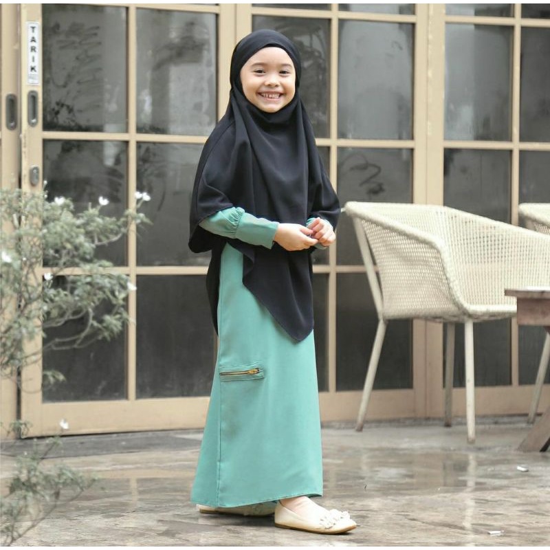 PRELOVED AMINAH FRANCH KHIMAR ZIPPER BLACK TURQUOISE