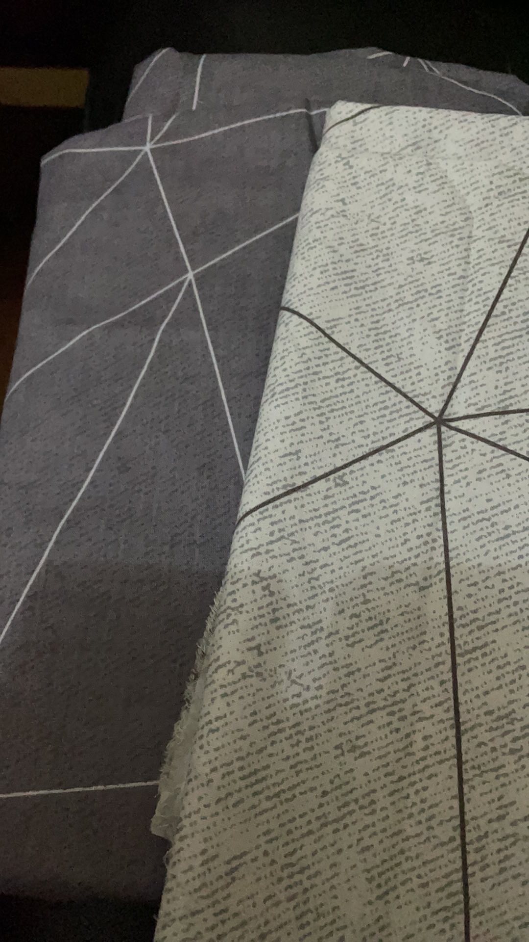 Bahan Kain Sprei Katun Lokal Cvc Esra Motif Bunga Radela