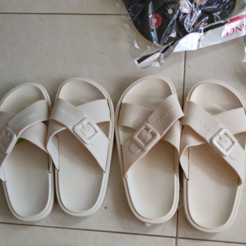 12.12 Birthday Sale New BLC 1969 Sandal Jelly Cuted ✓COD bacadeskripsi-Gesper-Krem