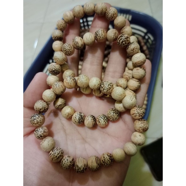 gelang tangan kayu liwung macan putih