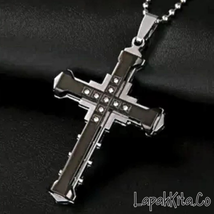 Kalung Salib Pria Titanium Silver / Kalung Pria Salib