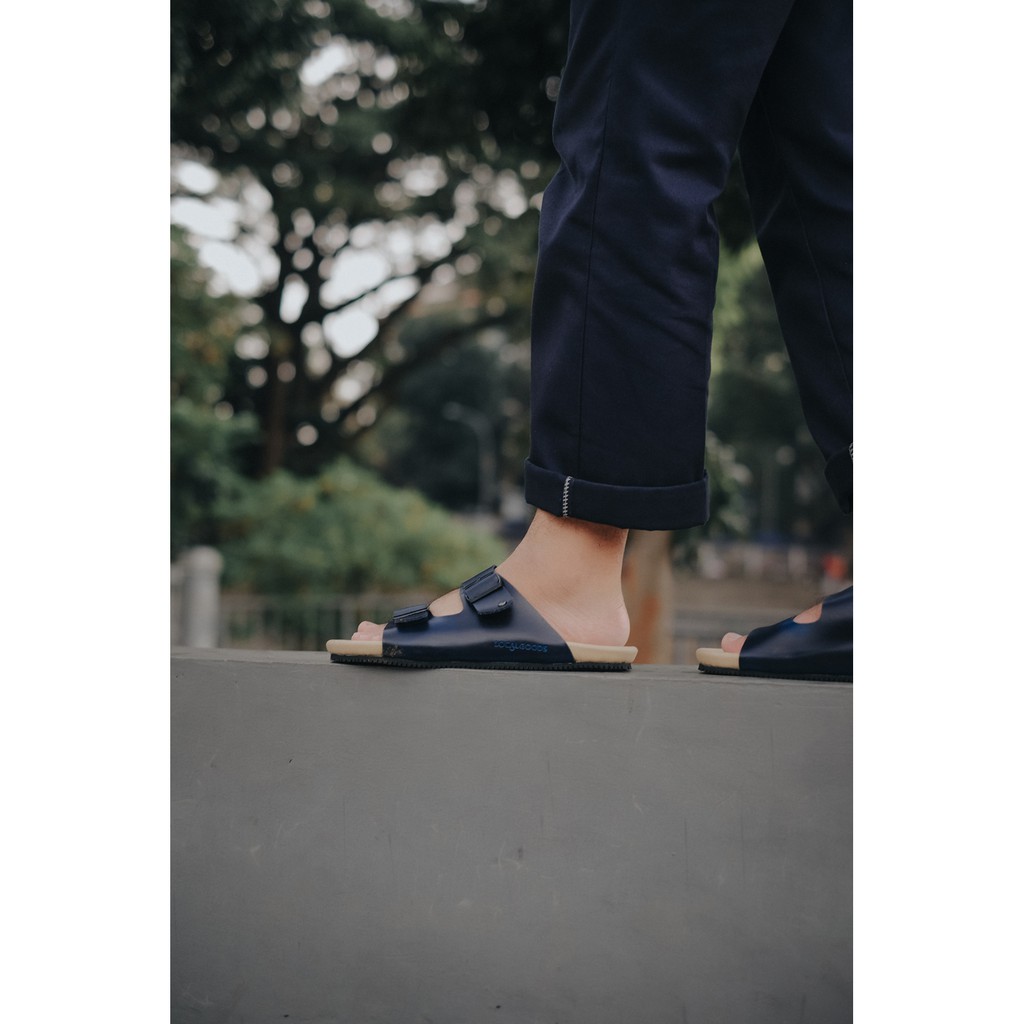 EARTH NAVY |FORIND x Local Goods| Original Sendal Jepit Kulit Kasual Pria/Cowok Sandal Footwear