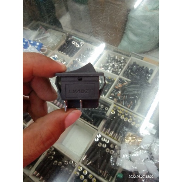 Saklar Suit ON OFF Besar 4kaki  + peer jual per/10pcs