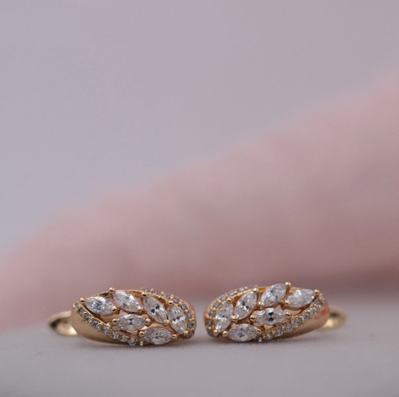 Anting Zircon Bentuk Mata Kuda Warna Rose Gold Untuk Wanita