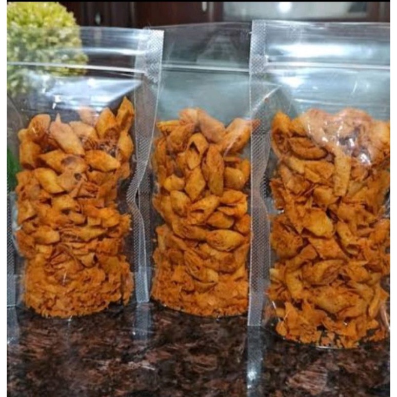 

KERIPIK LUMPIA CEMILAN ENAK/PACITAN ANEKA RASA/SNACK ANEKA RASA/CEMILAN SANTAI TEMAN NGOPI