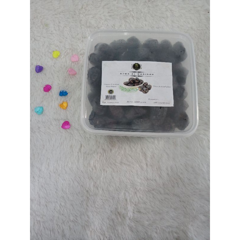 

kurma / kurma ajwa madinah / ajwa