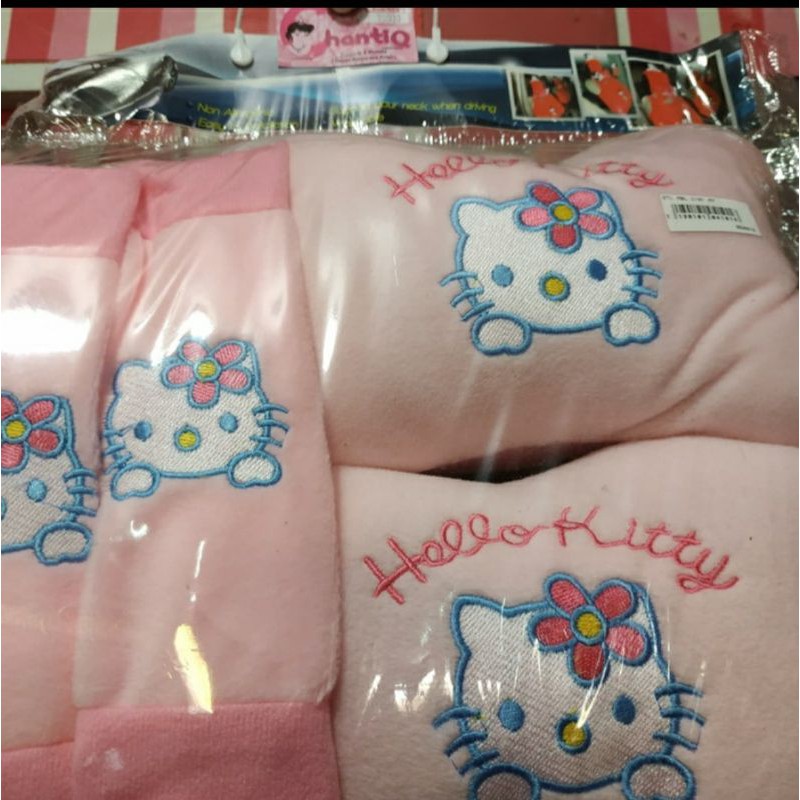 Bantal mobil Hello Kitty