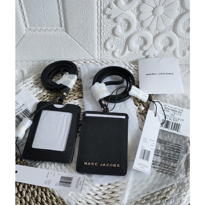 

m a r c j a c o b s - mj lanyard id card black