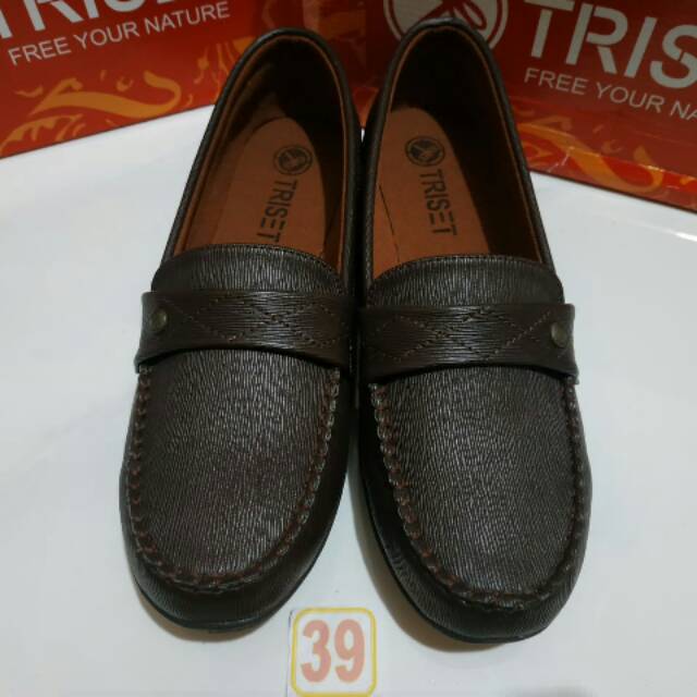Sz 39 & 40 sepatu flatshoes kerja wanita merk Triset