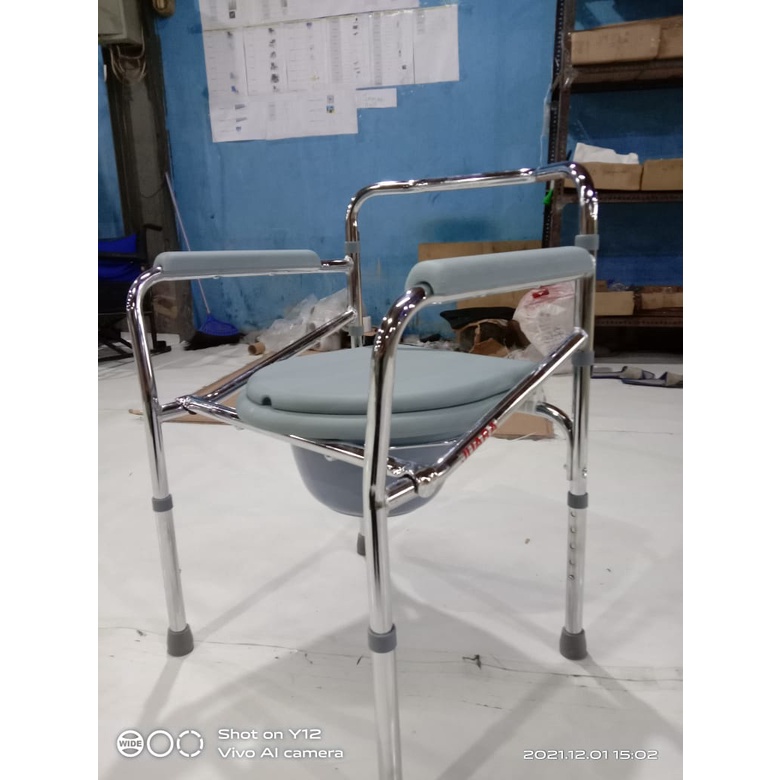 Comode Kursi BAB / Commode Chair Buang Air Besar Juara TAHAN LAMA KUAT BESI CHROME BERKUALITAS