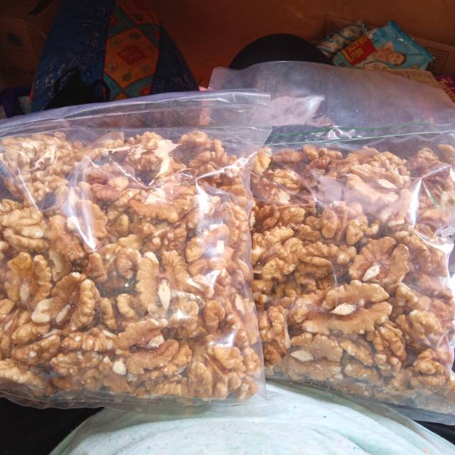 

SUPER WALNUT / KACANG SIAP MAKAN 100 GRAM
