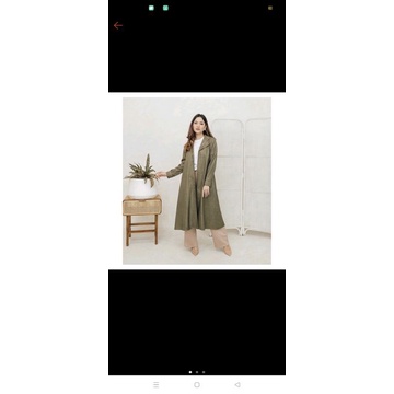 alana outer wearing klamby pinewood