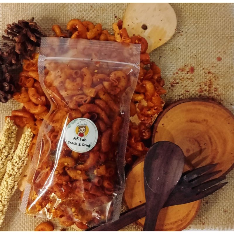 

Makaroni Bantet/Makaroni Bantat/Makaroni pedas daun jeruk/Makaroni murah/Makaroni Renyah/Makaroni Viral