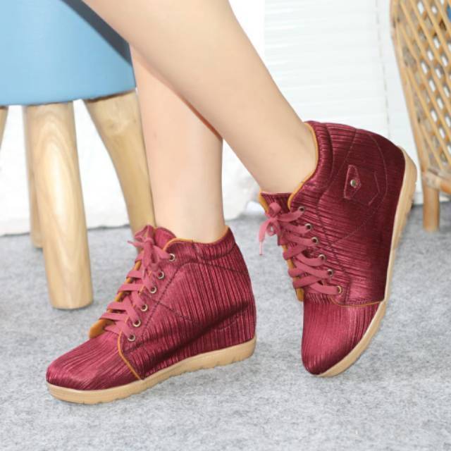 Sepatu boots wedges alena bsr 03