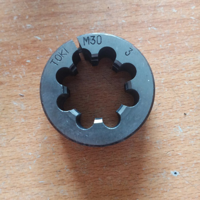 

Buruan Round Dies / Senai Snai M30X3 Gilaa!!!