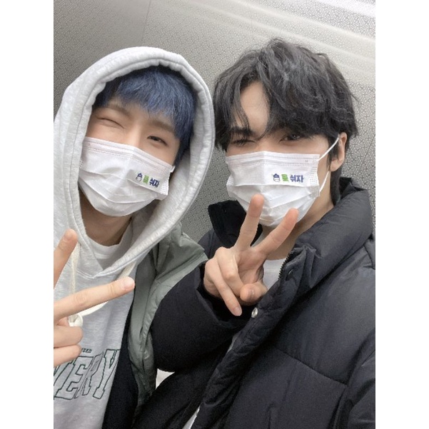 

Binder A4 (ka Ajeng)