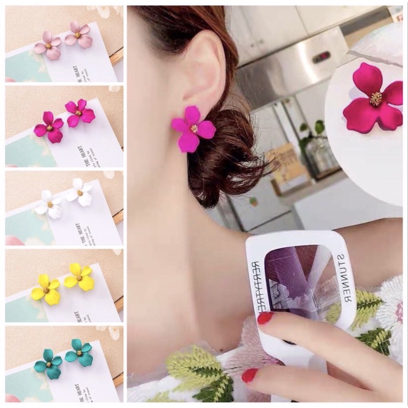 Anting Wanita Tusuk Gaya Korea Motif Kelopak Bunga Lucu Flower Petal Earrings-4