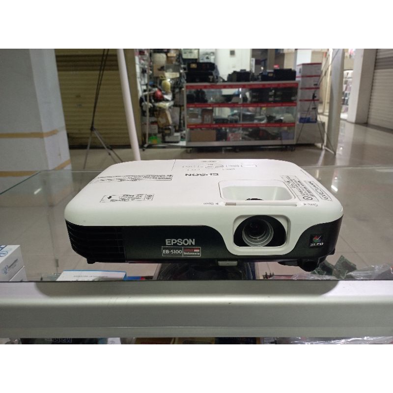 proyektor epson eb s100 second/bekas. 2600 lumens. svga.