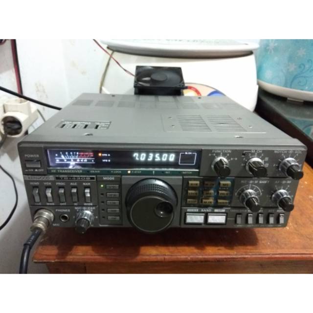 HF kenwood TS430s