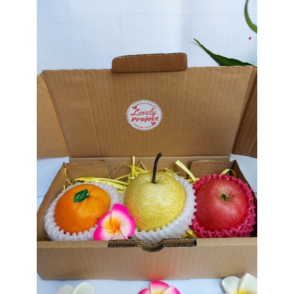 Jual BINGKISAN/PARCEL/HAMPERS BOX BUAH MINIMALIS SEGAR CANTIK Indonesia